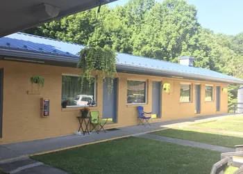 Greystone Motel hotel thumbnail 3