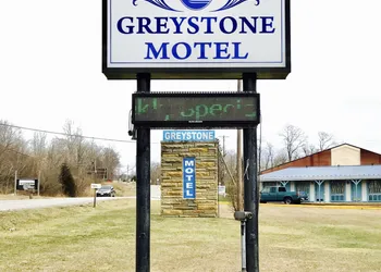 Greystone Motel hotel thumbnail 6