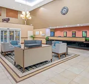 La Quinta Inn & Suites by Wyndham Lawton / Fort Sill hotel detail image 5