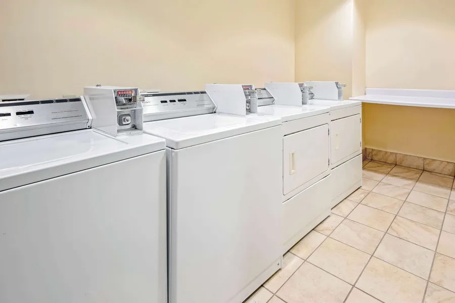La Quinta Inn & Suites by Wyndham Lawton / Fort Sill hotel detail image 6