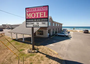 Silver Sands Motel hotel thumbnail 6