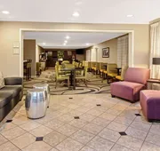La Quinta Inn & Suites by Wyndham Harrisburg Airport Hershey hotel detail image 3