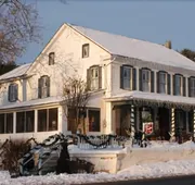 1825 Inn Bed and Breakfast hotel detail image 4