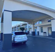 Florence Inn and Suites hotel detail image 3