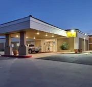 Super 8 by Wyndham Abilene North hotel detail image 5