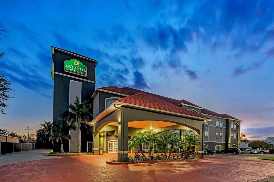 La Quinta Inn & Suites by Wyndham Alamo - McAllen East hotel detail image 2