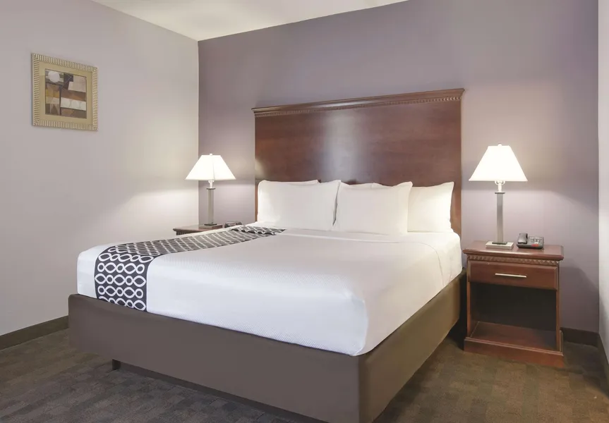 La Quinta Inn & Suites by Wyndham Corsicana hotel detail image 6