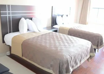 Regency Inn hotel thumbnail 8