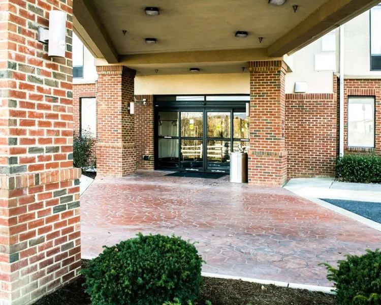 Sleep Inn & Suites Virginia Horse Center hotel detail image 2