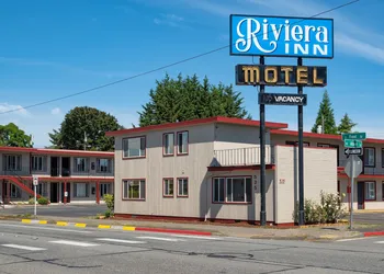 Riviera Inn Motel hotel thumbnail 4