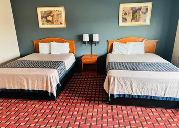 Regency Inn Hudson hotel thumbnail 2