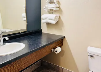 Regency Inn Hudson hotel thumbnail 8