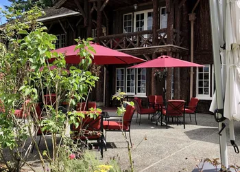 The Latch Inn hotel thumbnail 5