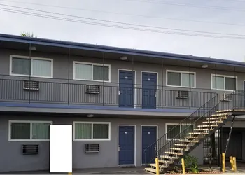 Comet Motel hotel thumbnail 5