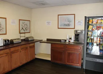 Scottish Inn Knoxville hotel thumbnail 5