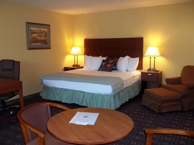 Southern Inn & Suites hotel detail image 6