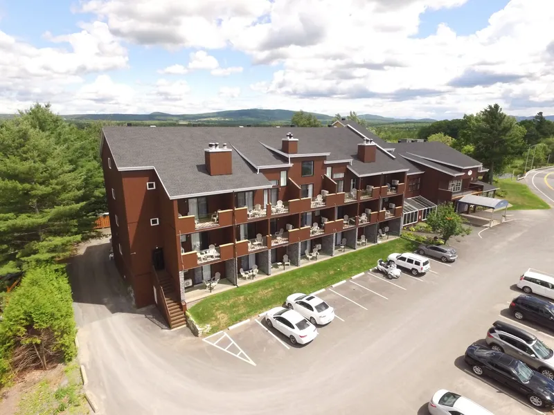 Hotel Lac Brome, BW Signature Collection hotel detail image 2