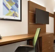 Holiday Inn Express & Suites-Cincinnati South - Wilder by IHG hotel detail image 7