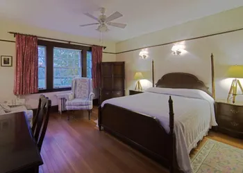 The Normaway Inn hotel thumbnail 8