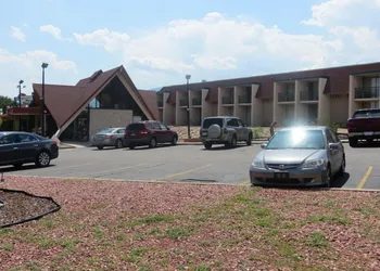 Days Inn by Wyndham Colorado Springs/Garden of the Gods hotel thumbnail 2