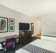 La Quinta Inn & Suites by Wyndham McAllen La Plaza Mall hotel detail image 7