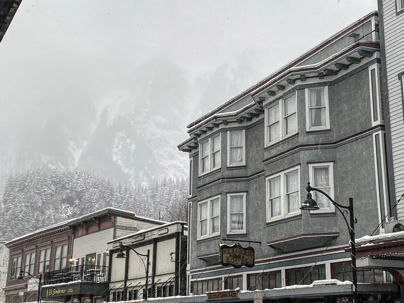 Alaskan Hotel and Bar hotel detail image 2
