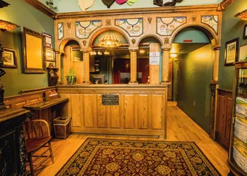 Alaskan Hotel and Bar hotel thumbnail 5