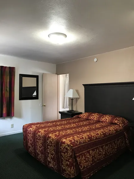 Town House Motel hotel detail image 6