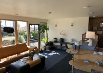 Pacific Sunset Inn hotel thumbnail 3