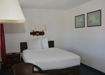 Pacific Sunset Inn hotel thumbnail 6