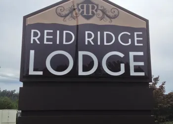 Reid Ridge Lodge hotel thumbnail 2