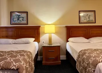 Skyline Inn hotel thumbnail 8