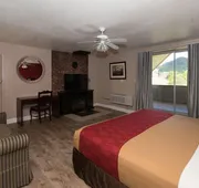 Chalet Inn hotel detail image 7