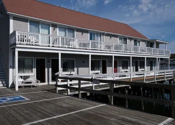 Tugboat Inn hotel thumbnail 5