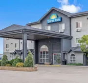 Days Inn by Wyndham Steinbach hotel detail image 4