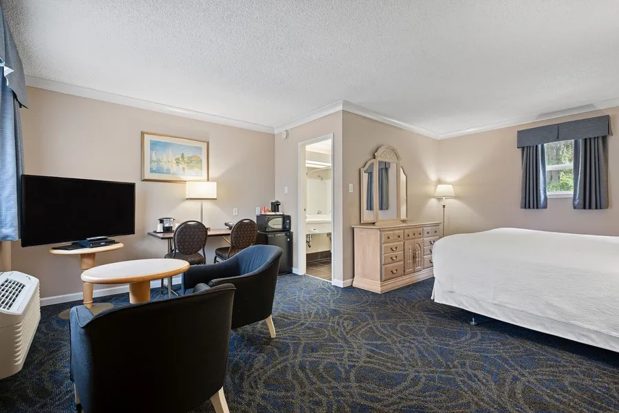 Glenwood Inn & Suites hotel detail image 2
