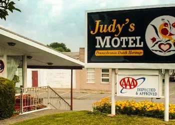 Judy's Motel Bedford hotel thumbnail 3