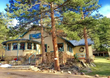 Riversong Inn Retreat hotel thumbnail 3