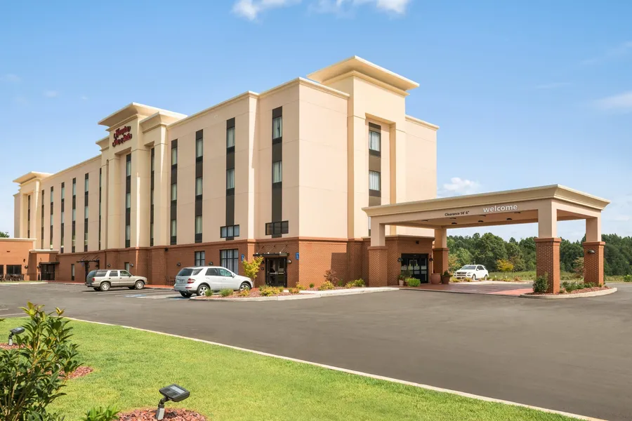 Hampton Inn & Suites Lavonia hotel detail image 2