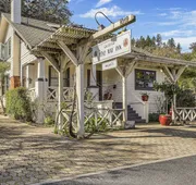 Calistoga Wine Way Inn hotel detail image 7