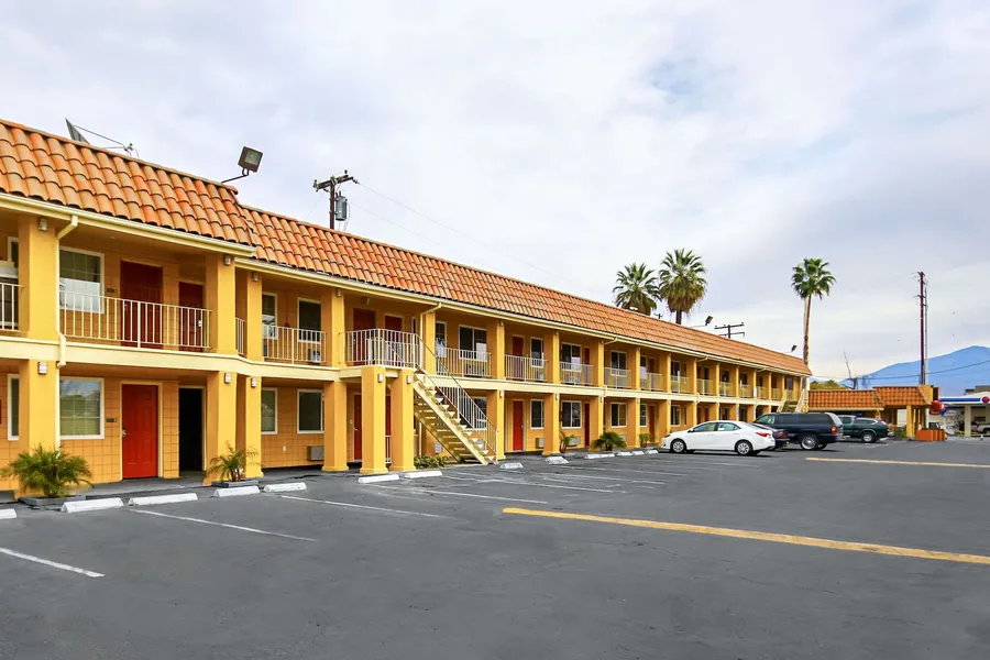 Econo Lodge San Bernardino I-215 hotel detail image 2