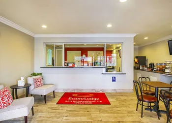 Econo Lodge San Bernardino I-215 hotel thumbnail 7
