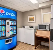 Royal Hotel Regina, Trademark Collection by Wyndham hotel detail image 5