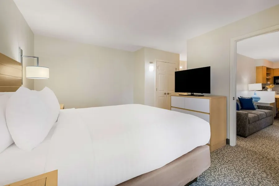 Sonesta ES Suites Charlotte Arrowood hotel detail image 6