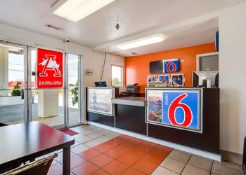 Motel 6-Fayetteville AR hotel thumbnail 3