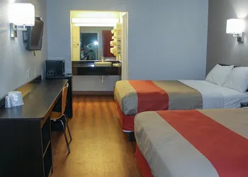 Motel 6-Fayetteville AR hotel thumbnail 6