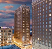Courtyard by Marriott St. Louis Downtown/Convention Center hotel detail image 3