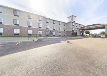 Ramada by Wyndham Jackson MS hotel thumbnail 3