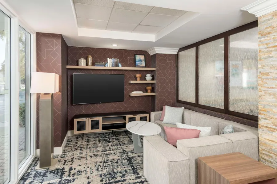Homewood Suites by Hilton Miami-Airport/Blue Lagoon hotel detail image 6