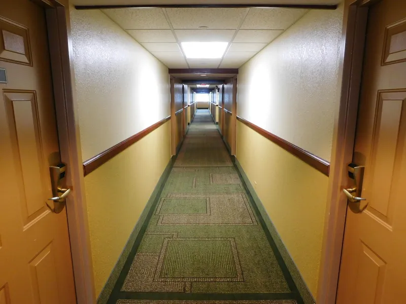 Days Inn & Suites by Wyndham Arlington Heights hotel detail image 6